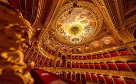 Sasone & Sas Two & Sas Ho